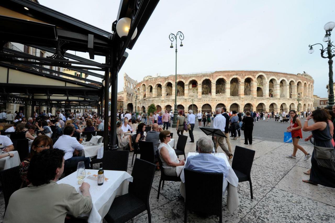דירות ורונה La Terrazza Sull'Arena מראה חיצוני תמונה